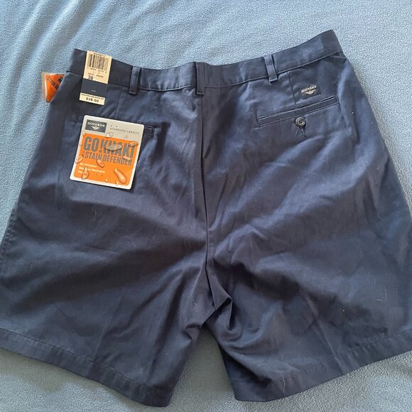 Men's 38 Shorts - Picture 2 of 2